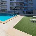 Appartamento Go4portugal - Dinis - Luxe With Pool, Airco, Seaview With Two Balcony