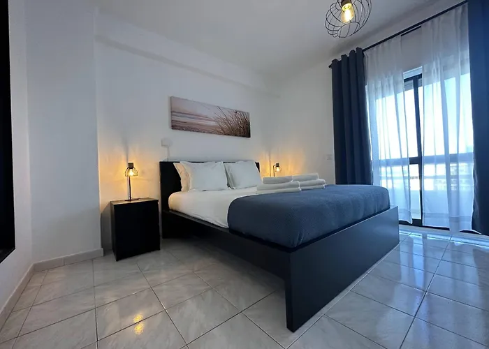 شقة Go4portugal - Dinis - Luxe With Pool, Airco, Seaview With Two Balcony *